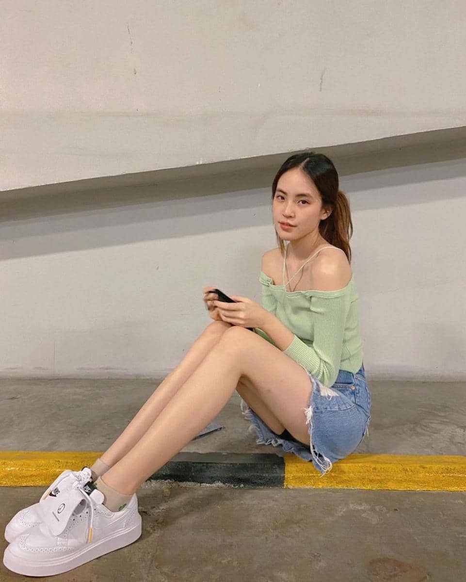 referensi OOTD hang out ala Lilly Nichapalak (instagram.com/lilly_nicha)