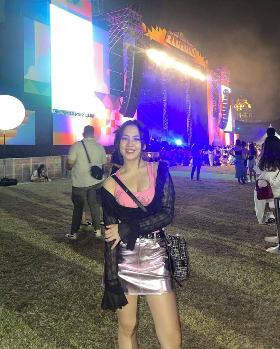 inspirasi outfit hang out ala Adhisty Zara (instagram.com/zaraadhsty)