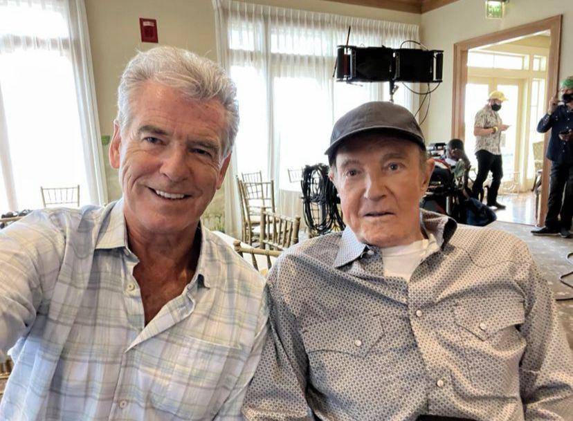 potret Pierce Brosnan dan James Caan (Instagram.com/piercebrosnanofficial)