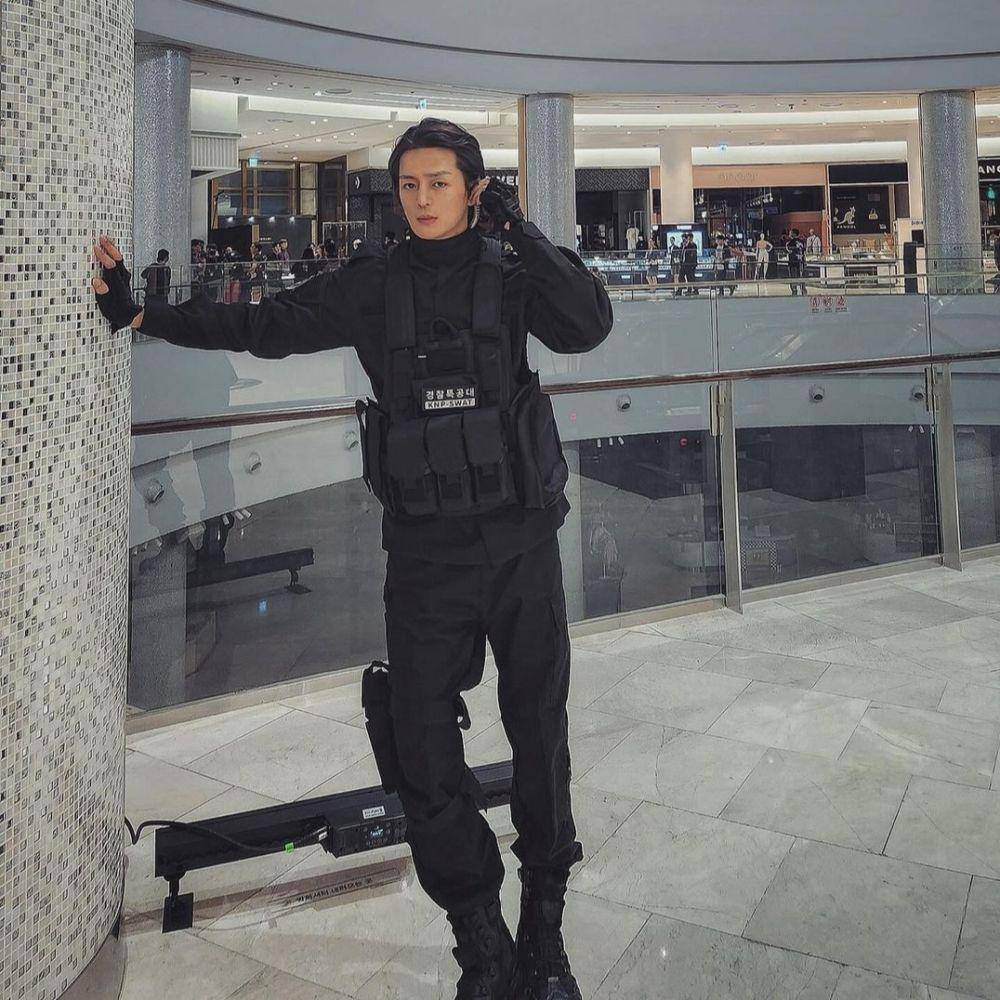 cast Flex X Cop (instagram.com/donggu_choi)