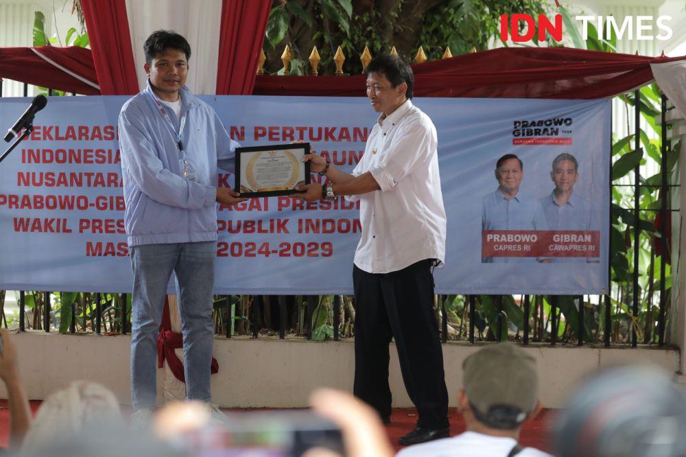 Janji Buka Lapangan Kerja, Prabowo-Gibran Didukung Perhimpunan Tukang