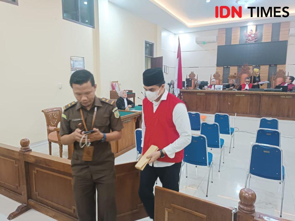 Musyawarah Belum Rampung, Hakim Tunda Sidang Vonis AKP Andri Gustami