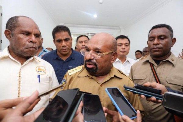 Mantan Pengacara Lukas Enembe Divonis 4,5 Tahun Penjara
