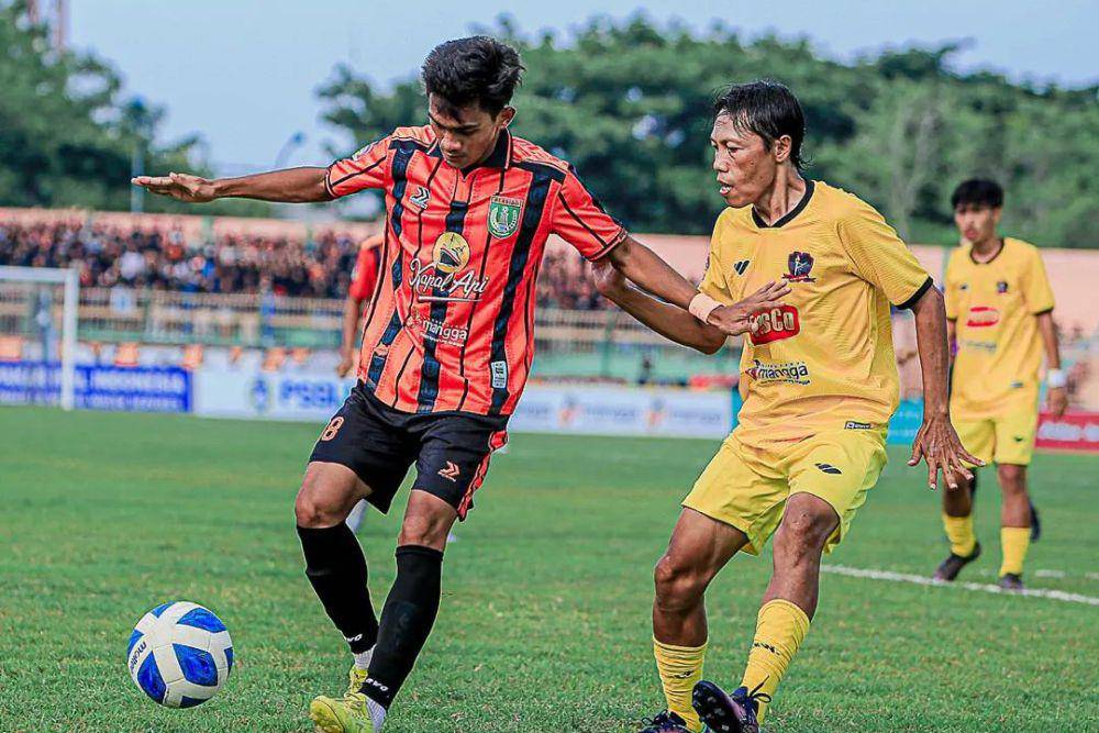 Persibo Bojonegoro dalam laga melawan Inter Pemuda Kediri pada fase penyisihan grup Liga 3 Jatim 2023/2024. (instagram.com/persibo.bojonegoro)