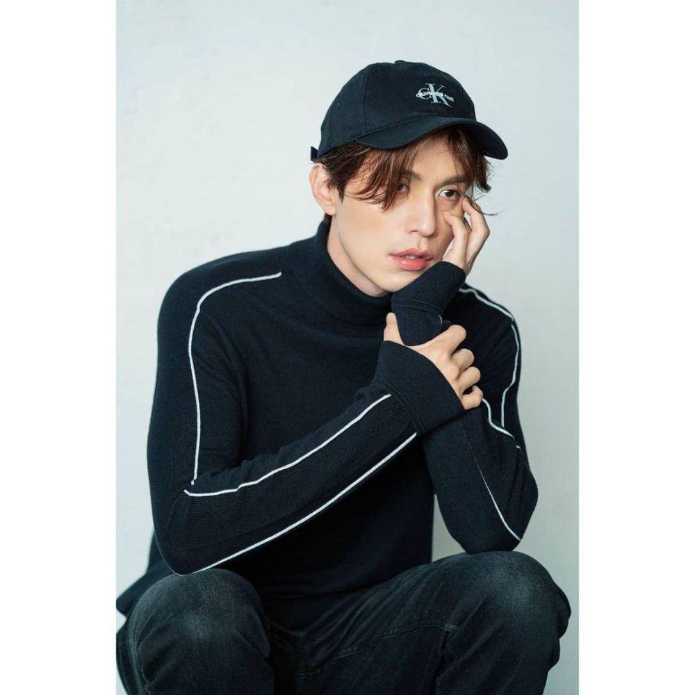 outfit serba hitam ala Lee Dong Wook (instagram.com/leedongwook_official)