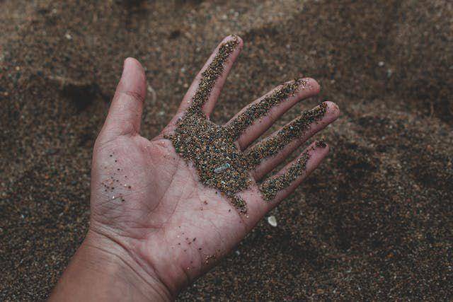 ilustrasi pasir (pexels.com/Muffin Creatives)