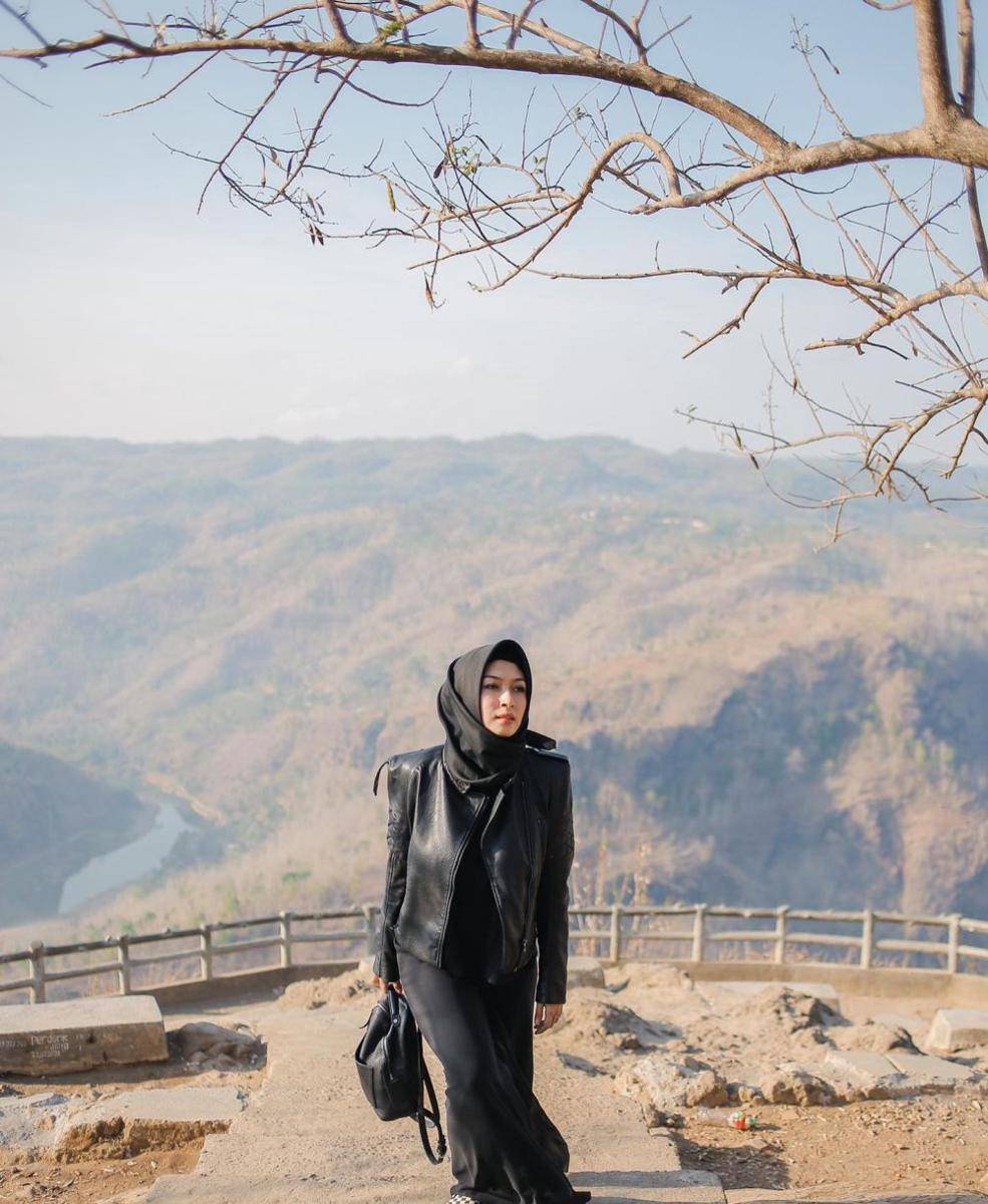 OOTD Vanny Widyasasti, istri Fedi Nuril (instagram.com/calystavannyws)