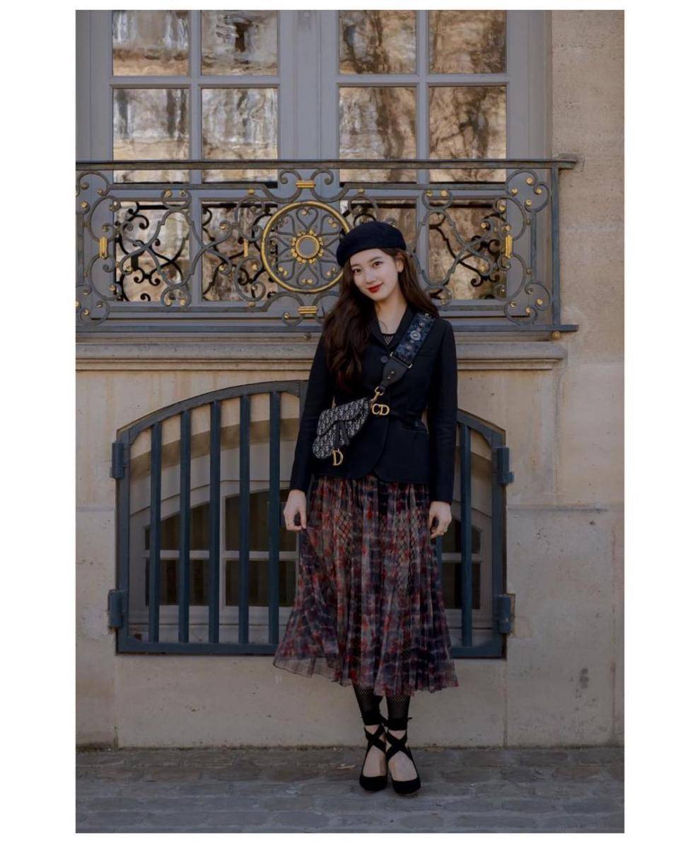 Bae Suzy (instagram.com/skuukzky)
