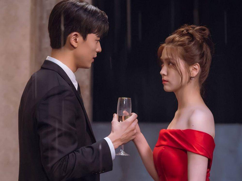still cut drakor Branding in Seongsu (instagram.com/uplus_mobiletv)
