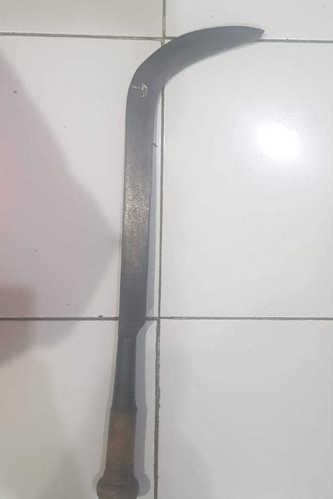 Barang bukti kasus pembacokan tukang sate di Malang. (Dok. Humas Polresta Malang Kota)