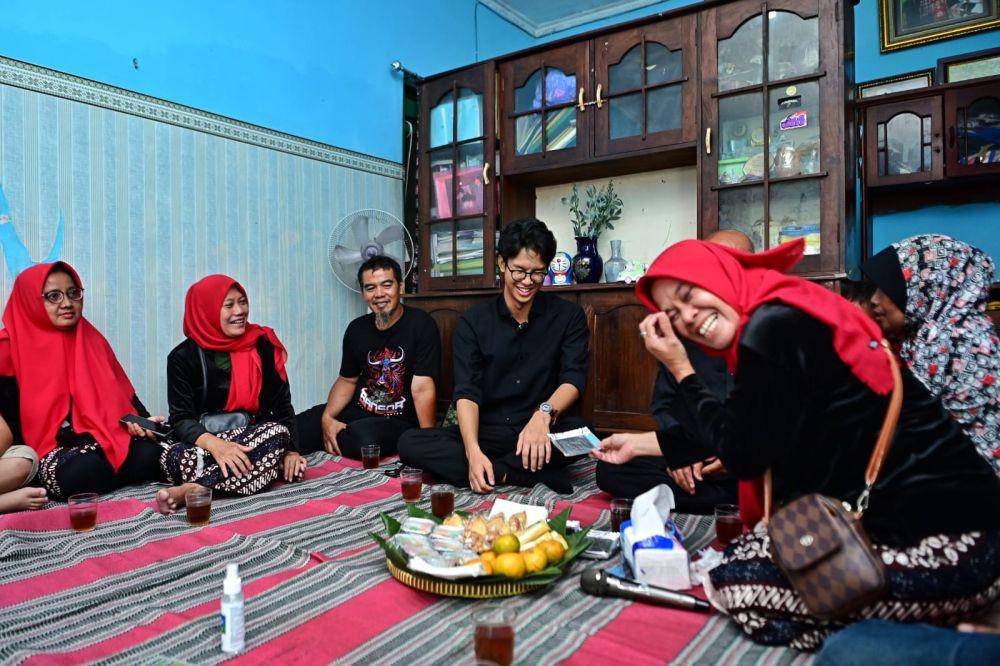 Muhammad Zinedine Alam Ganjar napak tilas ke indekos ayahnya selama masa sekolah dan kuliah di daerah Pakel Baru Selatan, Yogyakarta (IDN Times/Istimewa)