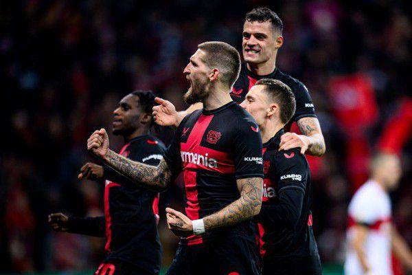 Para pemain Bayer Leverkusen merayakan gol. (twitter.com/bayer04fussball)