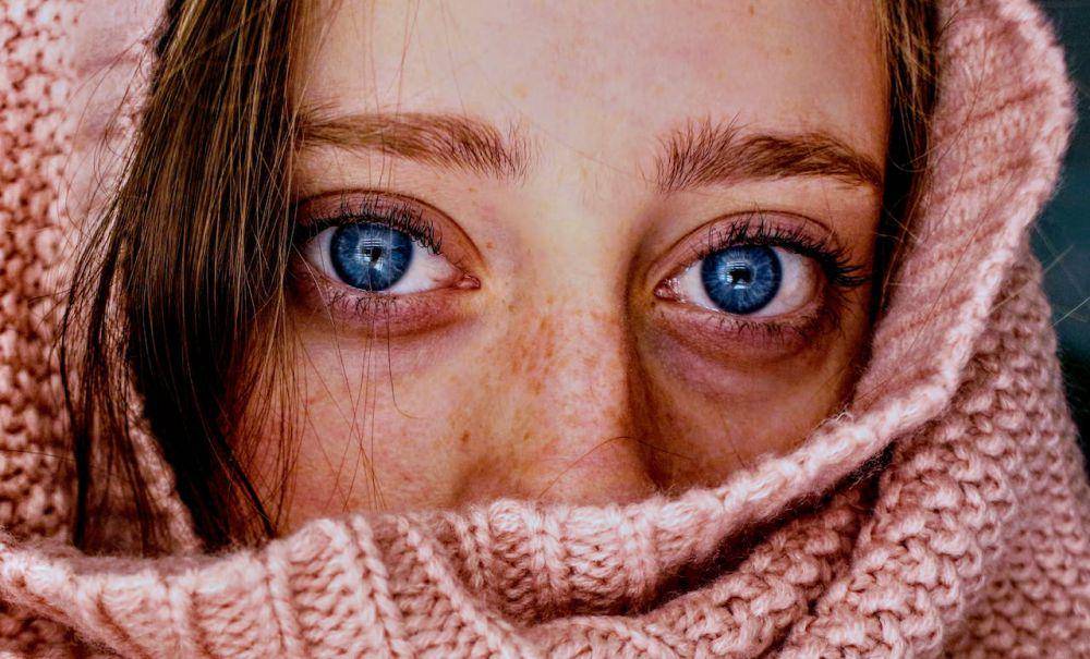 inspirasi closeup potrait (pexels.com/Jenna Hamra)