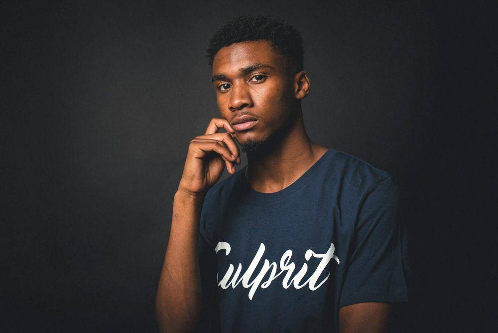 inspirasi traditional potrait (pexels.com/Spencer Selover)