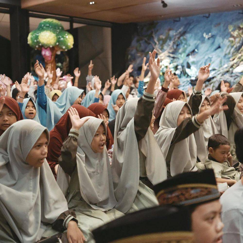 potret pringatan Isra Mikraj di rumah Atta Halilintar (instagram.com/attahalilintar)