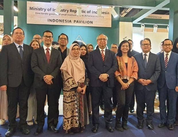 Perwakilan Pemerintah RI dan pelaku IKM di Pameran Ambiente 2024 (Kementerian Perindustrian)