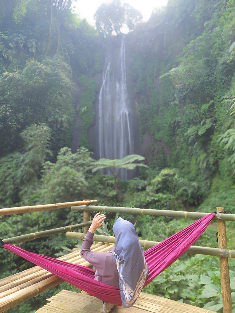Fasilitas Curug Anom, Cisarua-Bandung (google.com/maps/Rina Muliadi)