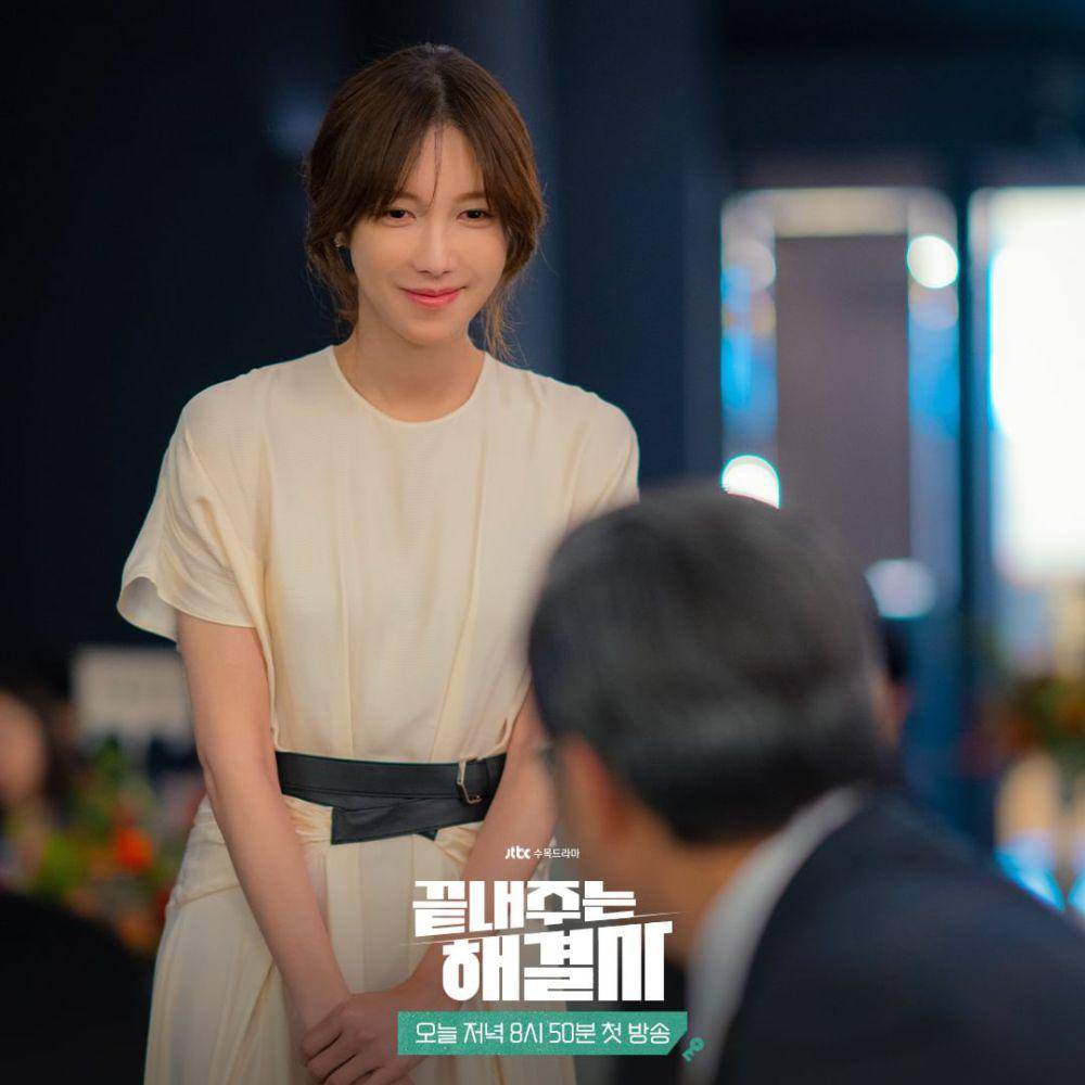 Kim Sa Ra di drama Queen of Divorce diperankan oleh Lee Ji Ah (instagram.com/jtbcdrama)