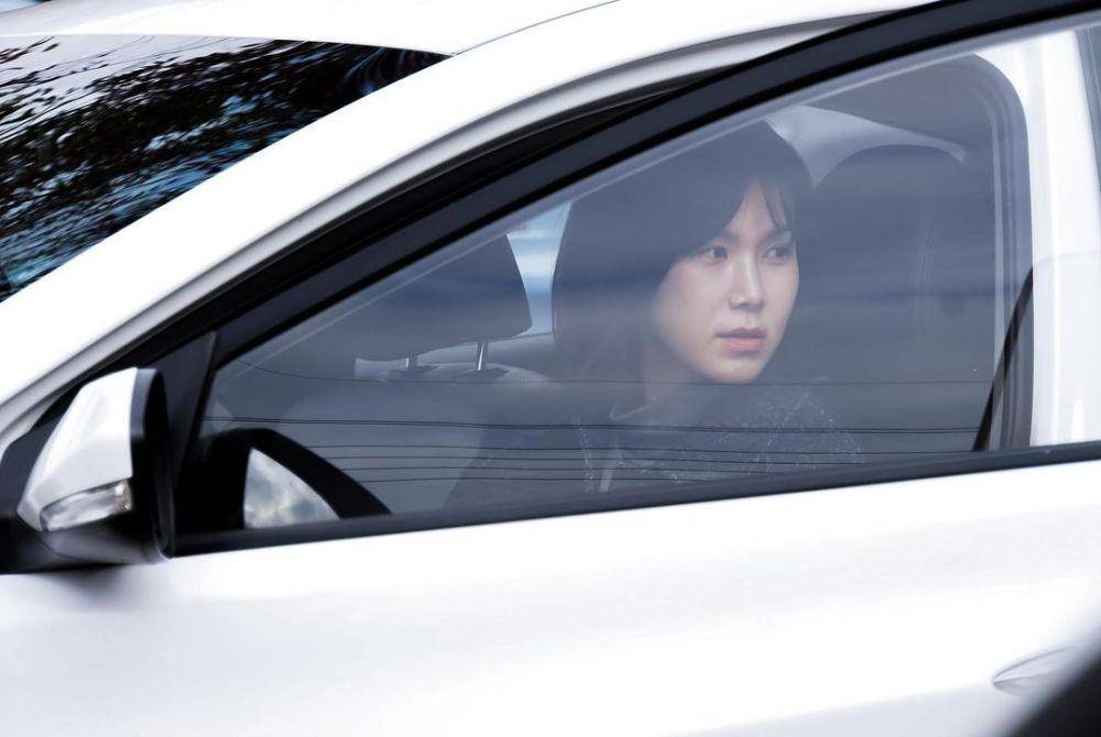 still cuts Marry My Husband (instagram.com/greengreen_j)