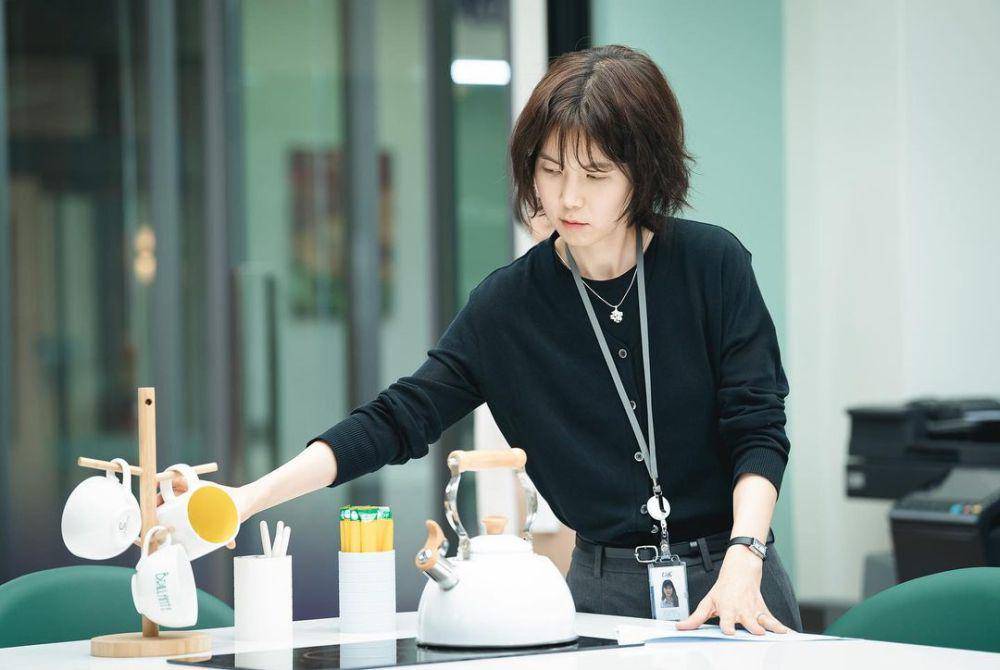 still cuts Marry My Husband (instagram.com/greengreen_j)