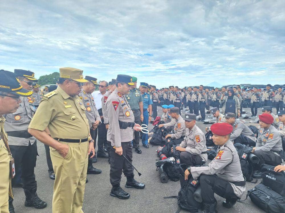 Apel gelar pasukan yang digelar Polda NTB untuk mengamankan proses pemungutan suara Pemilu 2024 di seluruh wilayah NTB. (dok. Istimewa)