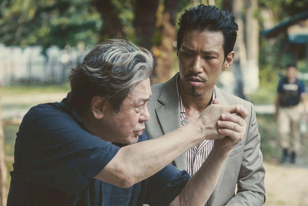Choi Min Shik dan Kim Min di balik layar drakor Big Bet (instagram.com/sssminkim)