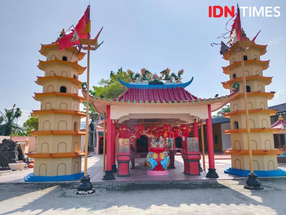 Intip Persiapan Imlek di Vihara Tertua di Kecamatan Pantai Labu
