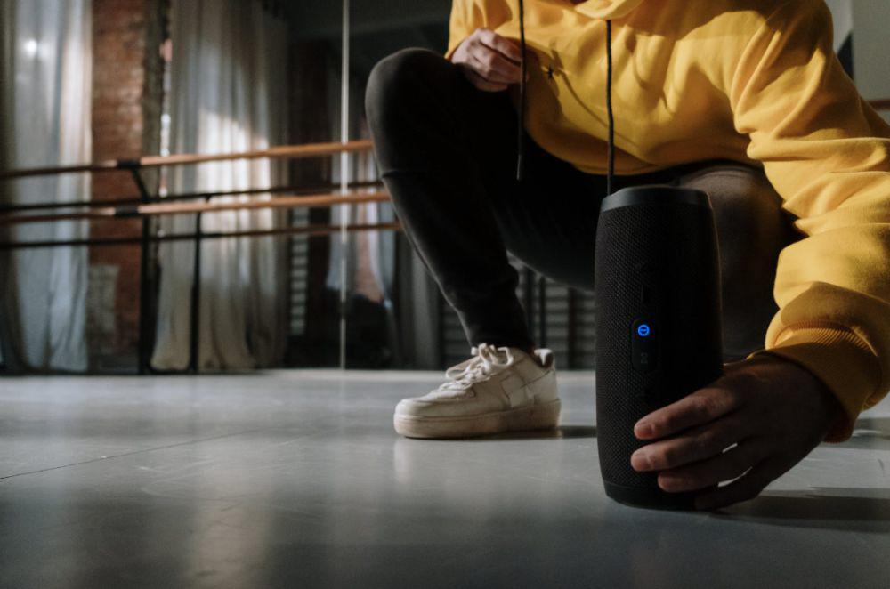7 Rekomendasi Speaker Portable Stylish 2024, Harga Terjangkau!