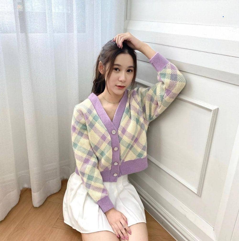 Potret Earn Preeyaphat (instagram.com/earnpypp_)