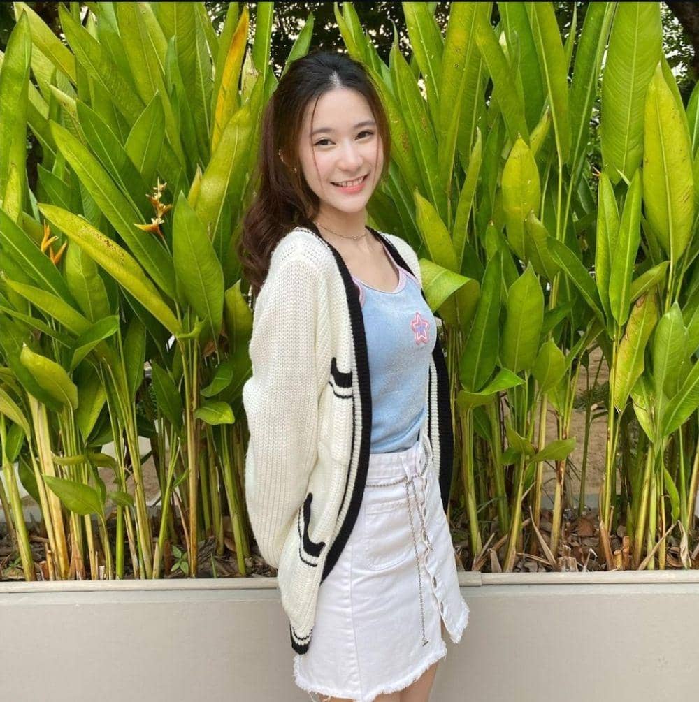 Potret Earn Preeyaphat (instagram.com/earnpypp_)