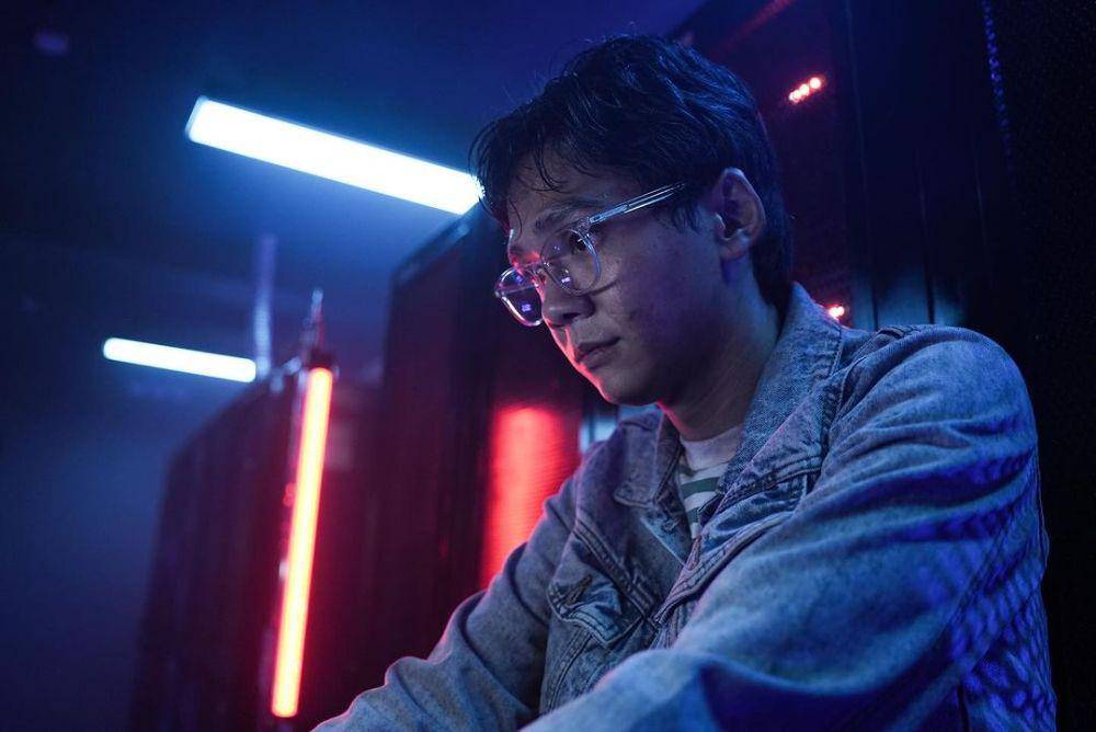 Chicco Kurniawan (instagram.com/chiccokurniawan)