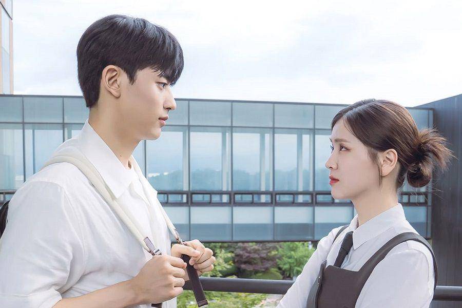So Eun Ho (Park Solomon) dan Kang Na Eon (Kim Ji Eun) di drakor Branding in Seongsu (instagram.com/uplus_mobiletv)