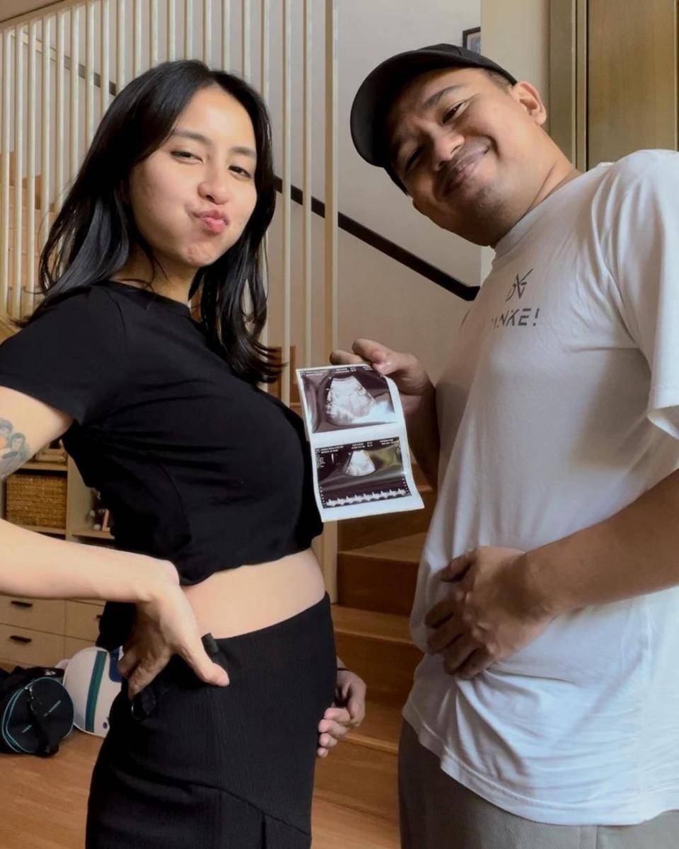 potret Joshua dan Clairine Clay umumkan kehamilan (instagram.com/clairineclay)