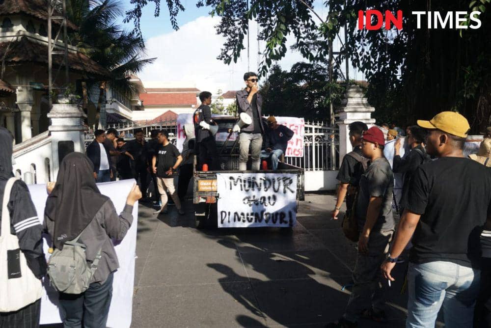 BEM se-DIY Geruduk DPRD DIY, Soroti Masalah Demokrasi Jelang Pilpres