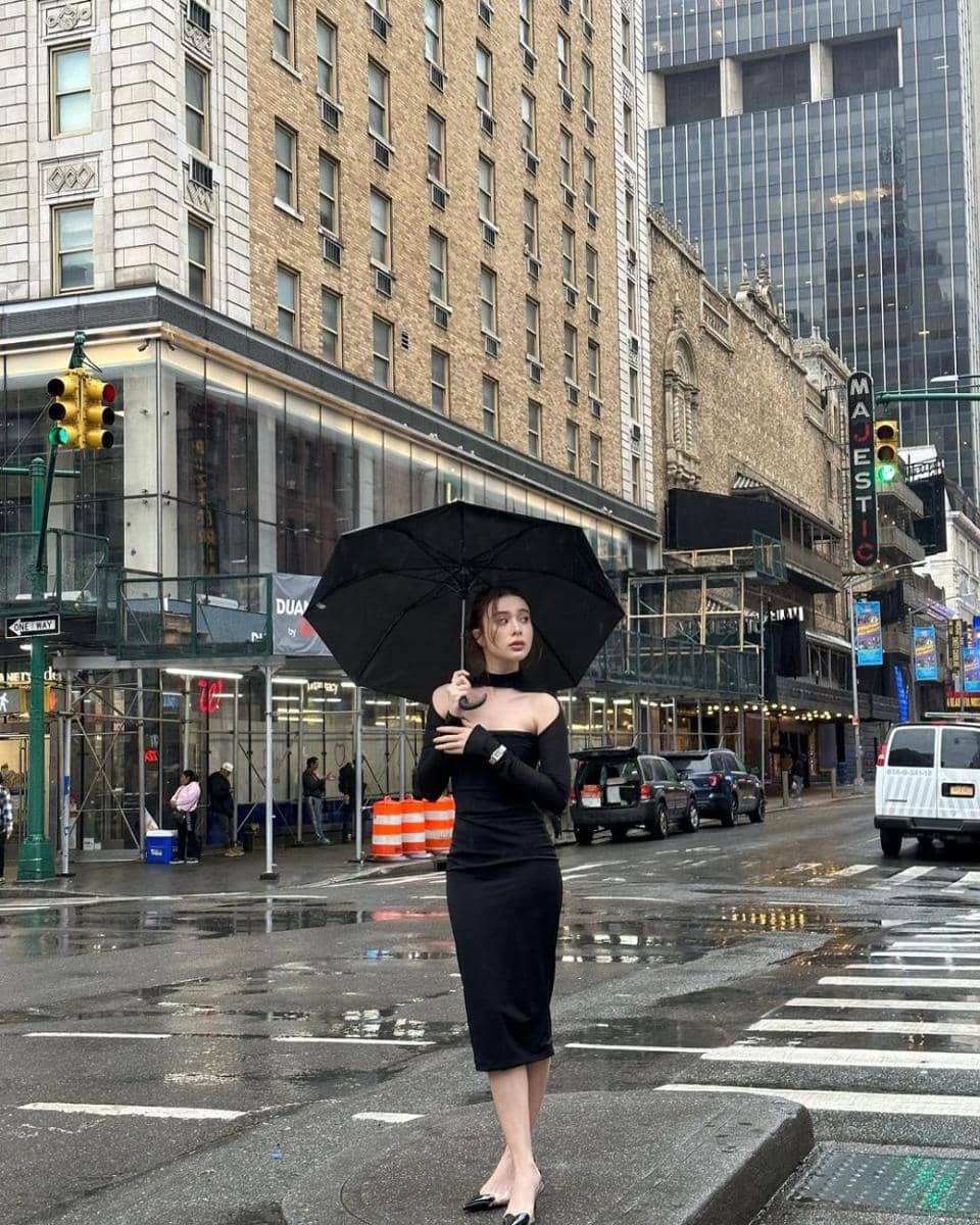 outfit Kao Supassara (instagram.com/supassra_sp)