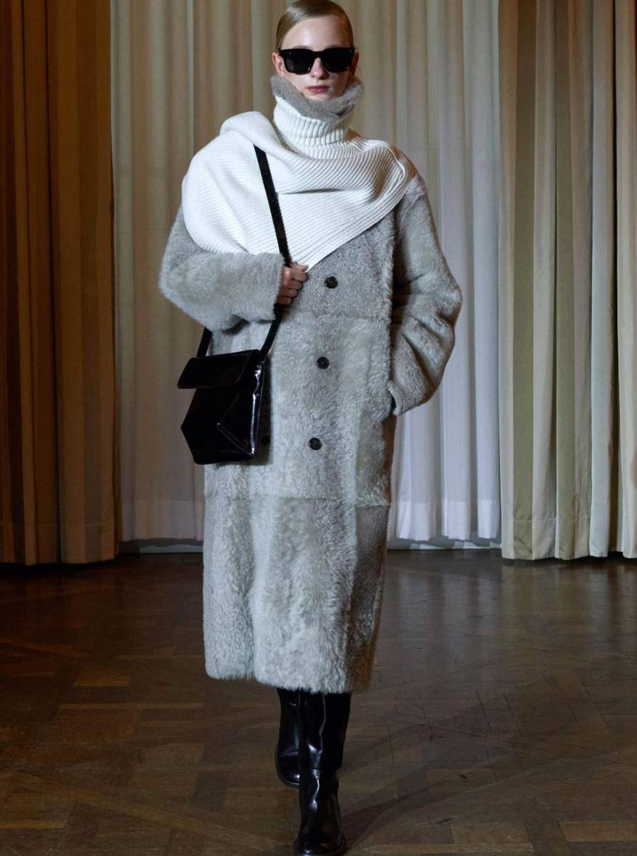 koleksi Mark Kenly Domino Tan di Copenhagen Fashion Week 2024 (dok. Copenhagen Fashion Week)