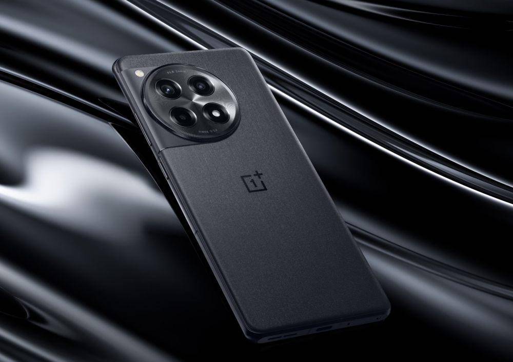 potret konstruksi bodi OnePlus 12R (oneplus.com)