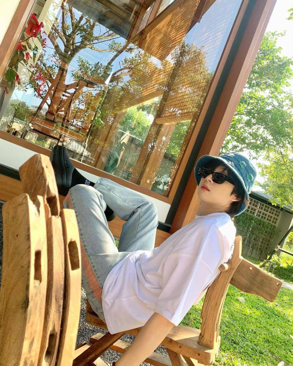 Pon Thanapon (instagram.com/thana_pon)