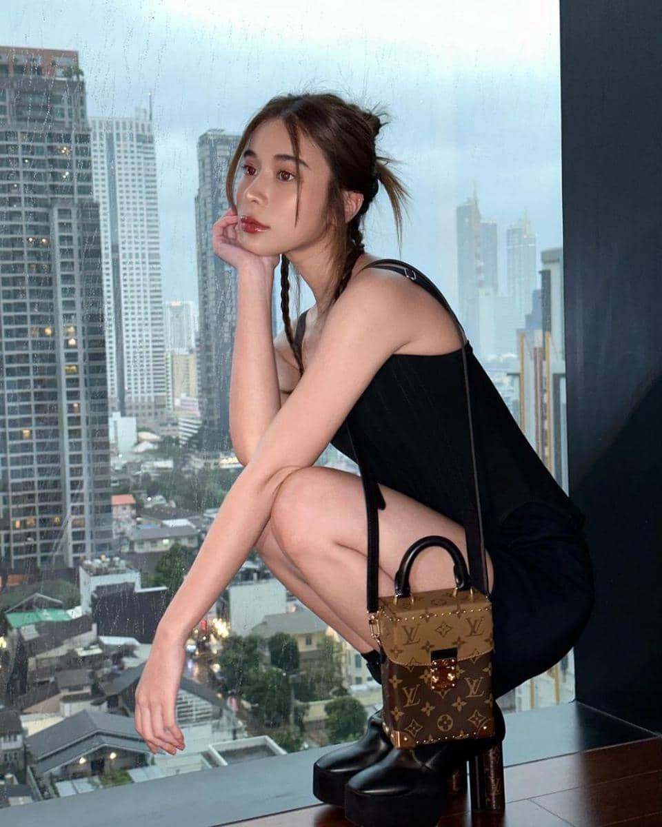 outfit Kao Supassara (instagram.com/supassra_sp)