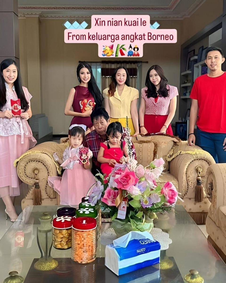 Potret Beauty Queen Tanah Air maupun Dunia Saat Merayakan Imlek 2024 (Instagram.com/cynthiakrnwn)