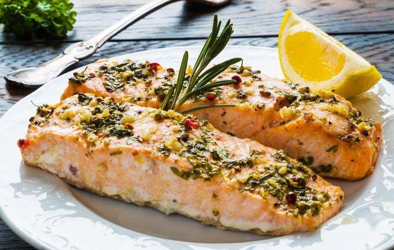 ilustrasi Garlic Lemon Butter Salmon with Cheesy Baked Potato (cuisinart.com)