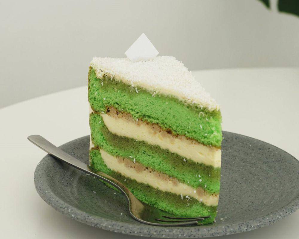 sepotong klepon cake (pexels.com/Rendy Ramdani)