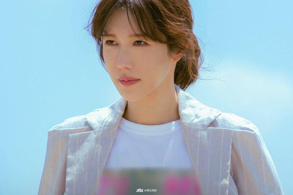 still cuts drama Queen of Divorce (instagram.com/jtbcdrama)