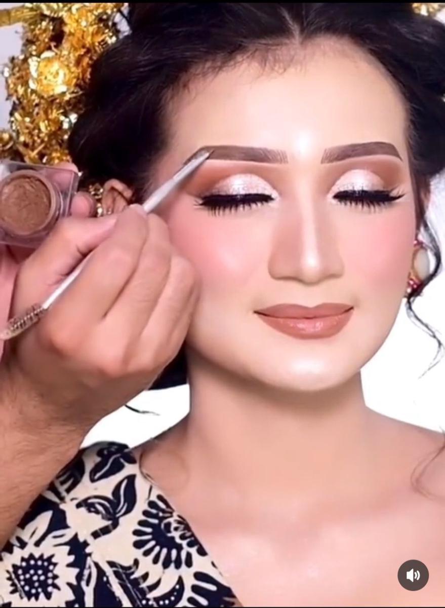 Tips Mudah Bikin Alis Berserat Natural dan Tanpa Cukur Bulu Alis