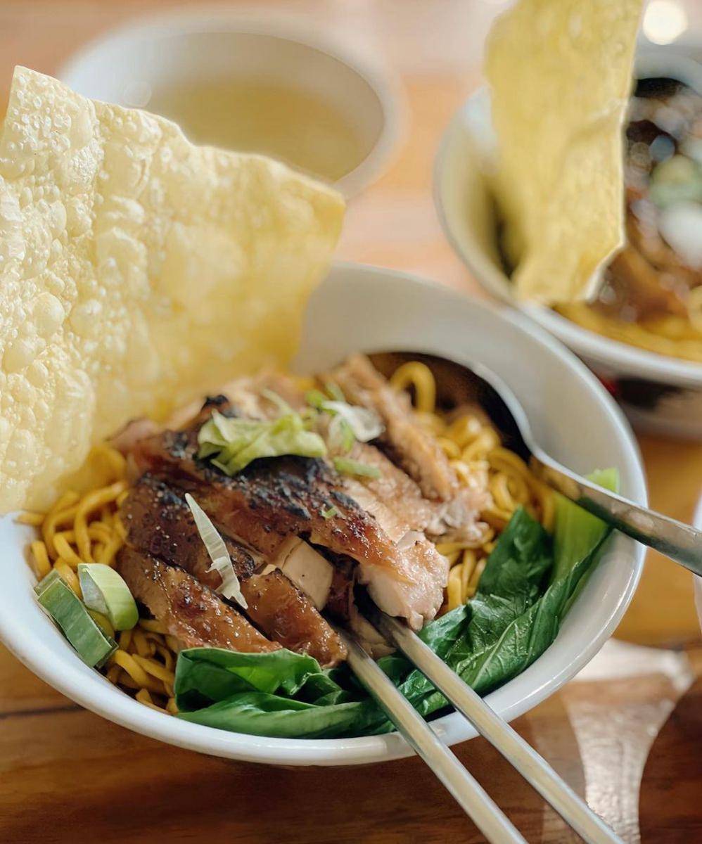 Bakmi Cahaya Timur. Instagram.com/chachajunbakrie
