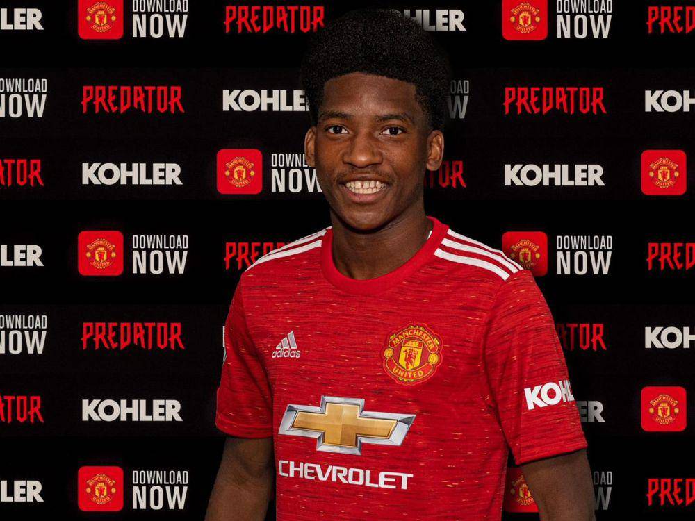 Willy Kambwala (manutd.com)