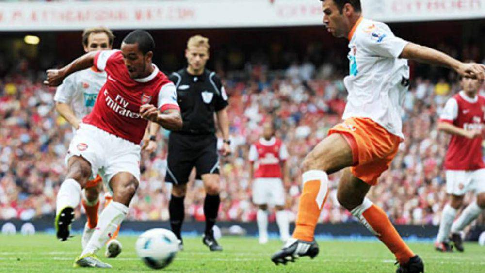 Arsenal menang 6-0 atas Blackpool pada 2010. (arsenal.com)