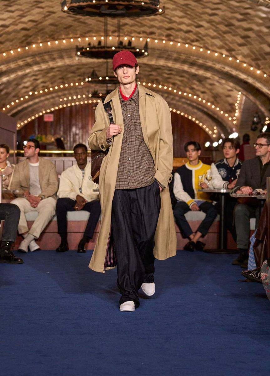 Tommy Hilfiger F/W '24 di New York Fashion Week 2024 (instagram.com/ethan_h3d)