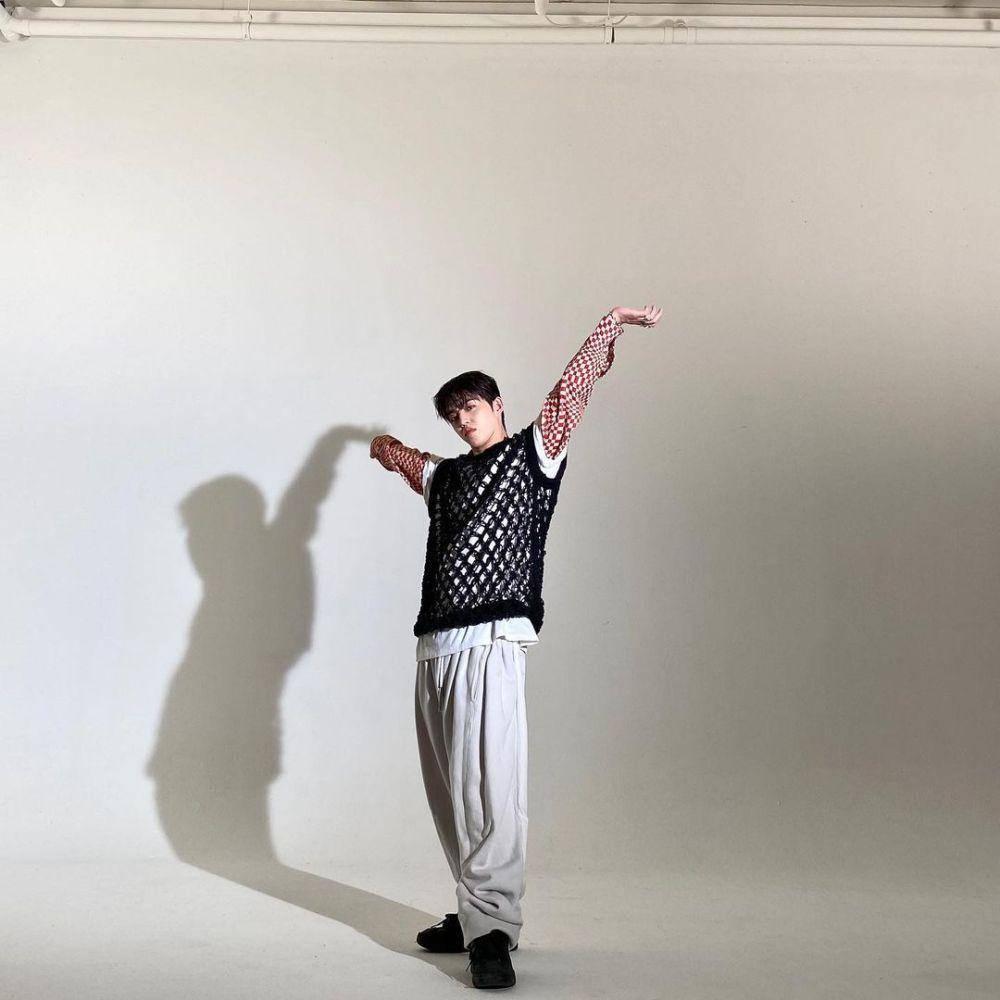 celana oversize ala S.Coups SEVENTEEN (instagram.com/sound_of_coups)