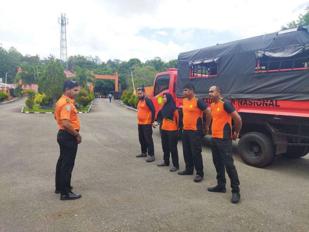 Tim Rescue Basarnas Ambon tengah bersiap-siap menuju lokasi pencarian di Desa Tala, Kecamatan Amalatu, Kabupaten Seram Bagian Barat, Maluku.(IDN Times/Basarnas Ambon)